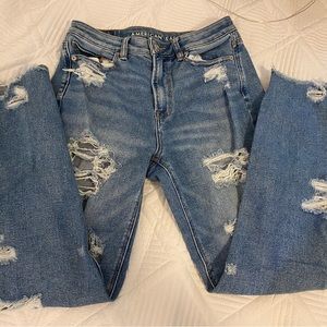 high-waisted american eagle distressed mom jeans size 4